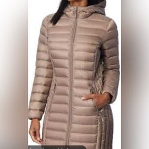 AVENTURE size SMALL Tan Puffer Jacket with Hood